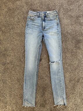 rag & bone Light Blue High-Rise Skinny Jeans with Knee Rip